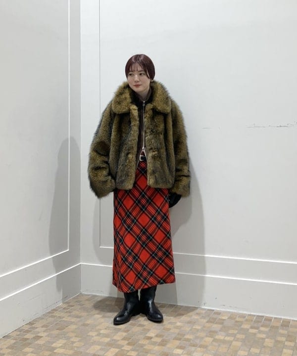 森本 理絵さんの「BEAMS WOMEN｜フェイクファー ショート ブルゾン」を使ったコーディネート