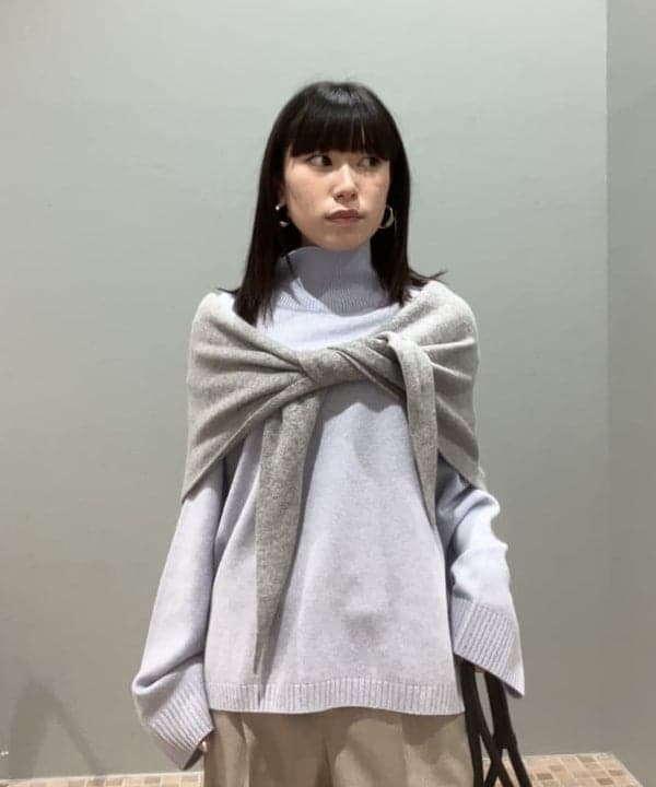 大槻 まひろさんの「BEAMS WOMEN｜ウール ナイロン ハイネック ニット」を使ったコーディネート