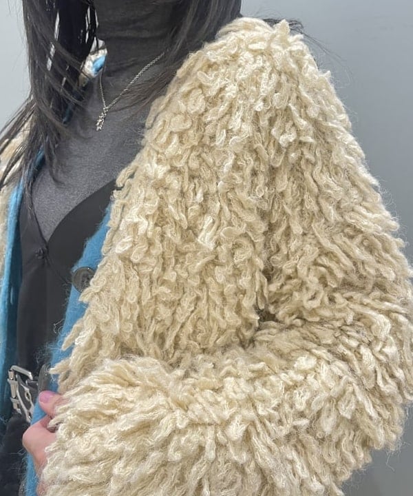 加歩さんの「BEAMS WOMEN｜テープ刺繍 キャミソール ワンピース」を使ったコーディネート