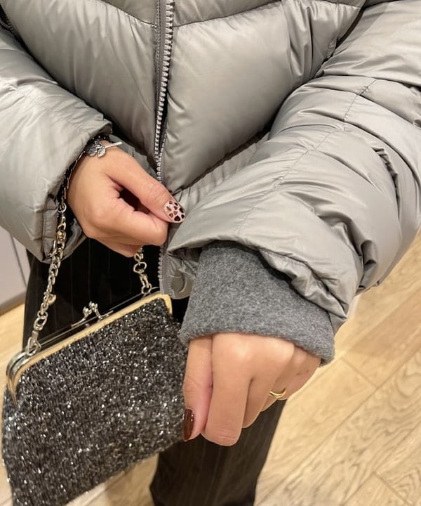 大木さんの「BEAMS WOMEN｜【別注】Marmot / ショート ダウンジャケット」を使ったコーディネート