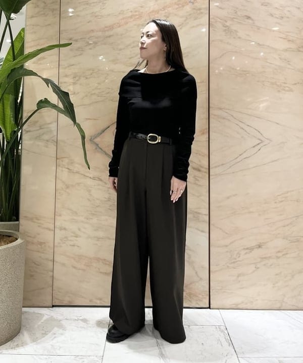 関 桂子さんの「BEAMS WOMEN｜フェイクレザー シャツジャケット」を使ったコーディネート