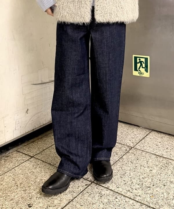 ヒライさんの「BEAMS WOMEN｜ウェイビー フェイクファー ジレ」を使ったコーディネート