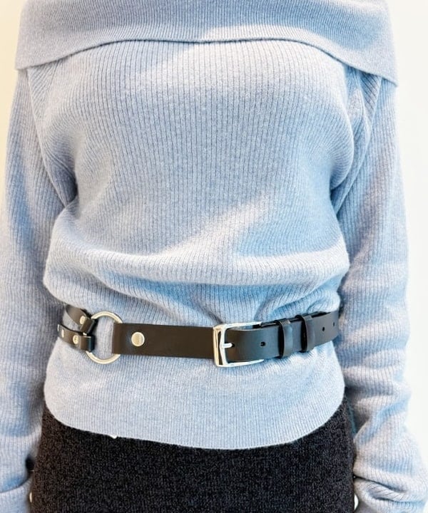 りかちょび/岸本梨佳さんの「BEAMS WOMEN｜リブ オフショルダー プルオーバー」を使ったコーディネート