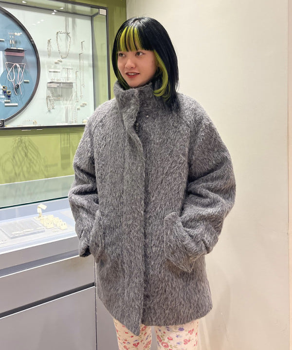 ゆいさんの「BEAMS WOMEN｜シャギースタンド カラー ハーフ コート」を使ったコーディネート