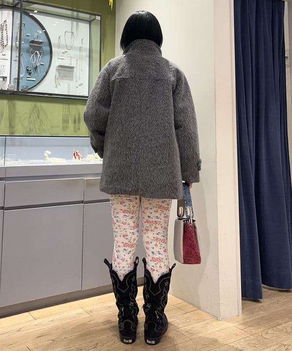 ゆいさんの「BEAMS WOMEN｜シャギースタンド カラー ハーフ コート」を使ったコーディネート