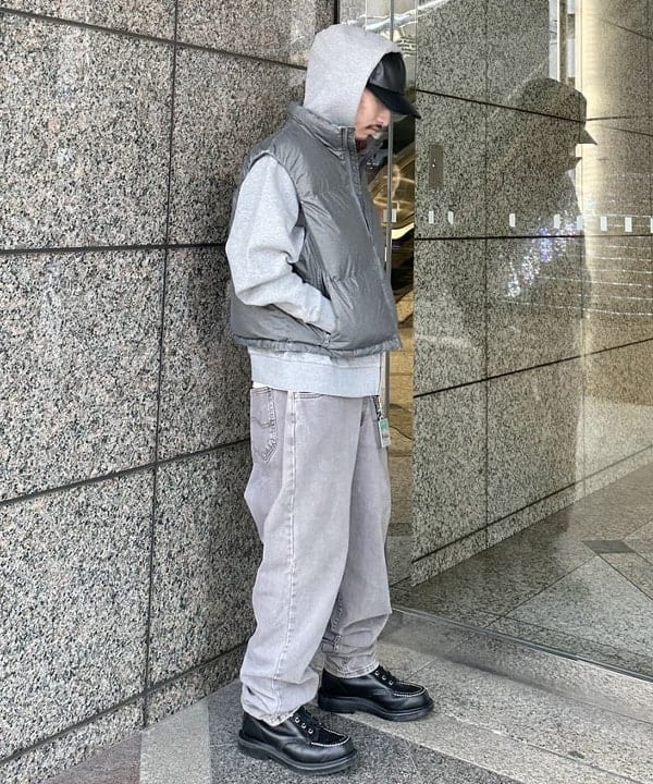 吉田 洸輝さんの「BEAMS WOMEN｜【別注】テーラー東洋 / ZIPUP HOODIE」を使ったコーディネート