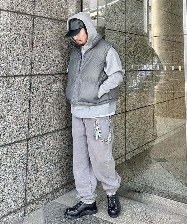 吉田 洸輝さんの「BEAMS WOMEN｜【別注】テーラー東洋 / ZIPUP HOODIE」を使ったコーディネート