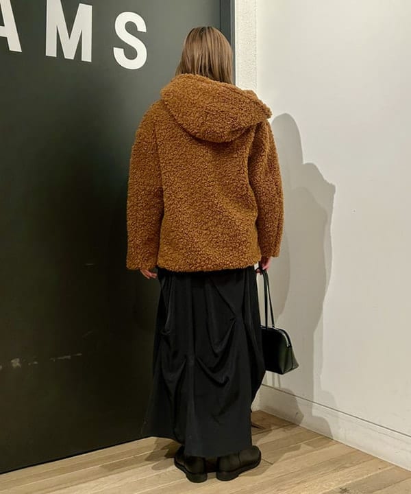 早川 萌子さんの「BEAMS WOMEN｜YAHKI / YH-752 SHOULDER BAG」を使ったコーディネート