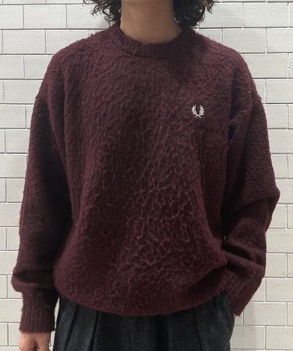 Kellyさんの「BEAMS WOMEN｜【別注】FRED PERRY / フラッフィ クルーネックニット」を使ったコーディネート