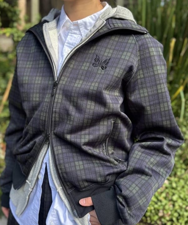 アベアミさんの「BEAMS WOMEN｜オックスフォード ボタンダウン シャツ」を使ったコーディネート