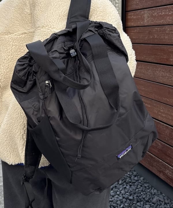 ナガオカ サキさんの「BEAMS WOMEN｜【別注】Champion / バックプリント リバースウィーブ(R) スウェット パンツ」を使ったコーディネート