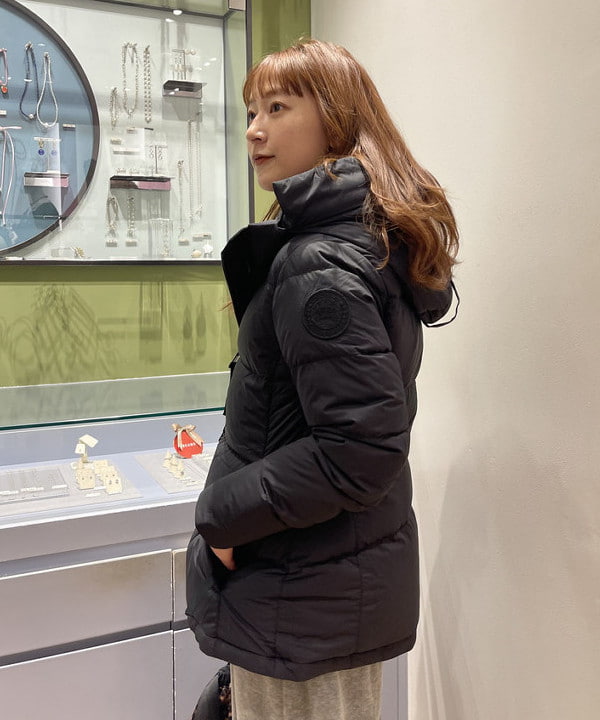 大木さんの「BEAMS WOMEN｜CONTROL FREAK / ナイロン 3Way トートバッグ」を使ったコーディネート