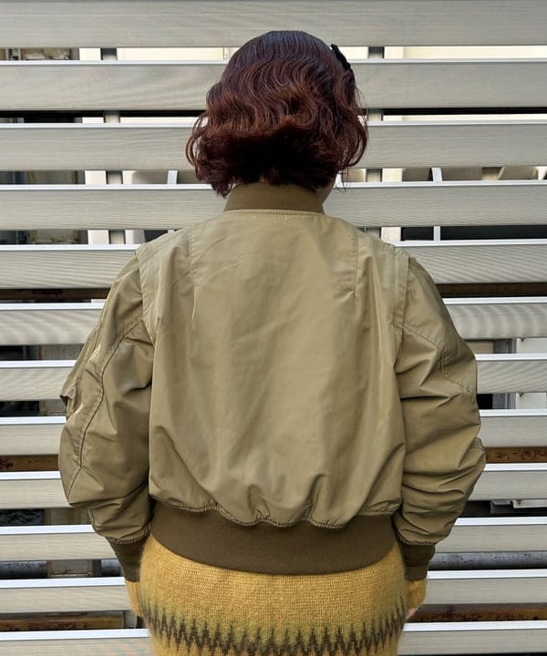 まつむさんの「BEAMS WOMEN｜デタッチ スリーブ ミリタリー ブルゾン」を使ったコーディネート