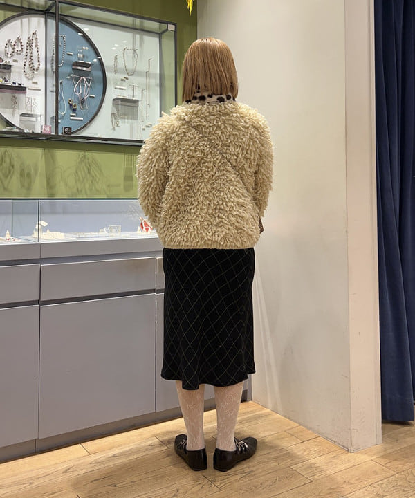 ナカノ アイさんの「BEAMS WOMEN｜ミックス ループ編み ニット ジャケット」を使ったコーディネート