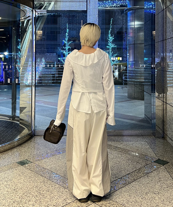 あさひさんの「BEAMS WOMEN｜レース キリカエ トラックパンツ」を使ったコーディネート