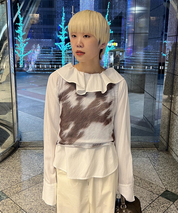 あさひさんの「BEAMS WOMEN｜レース キリカエ トラックパンツ」を使ったコーディネート