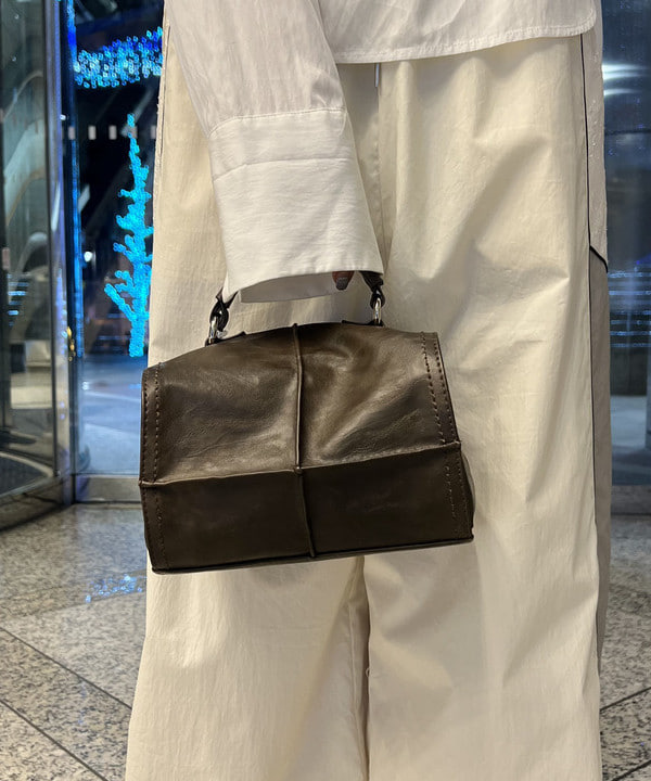 あさひさんの「BEAMS WOMEN｜レース キリカエ トラックパンツ」を使ったコーディネート