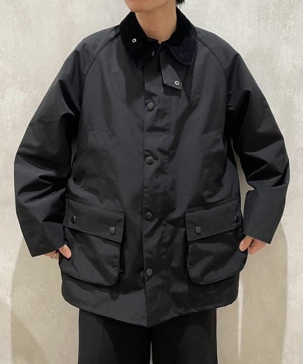 配島 孝明さんの「BEAMS WOMEN｜【別注】Barbour / BEDALE 2Layer Classic Fit」を使ったコーディネート