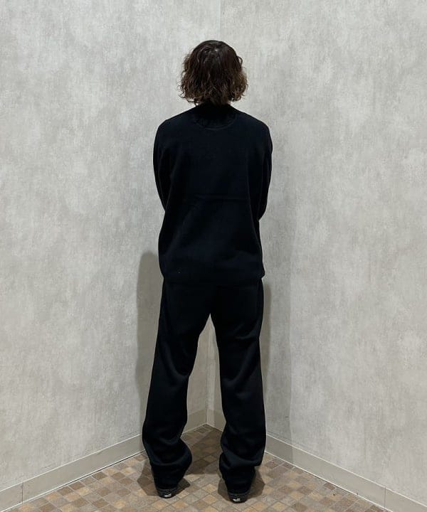 吉田 洸輝さんの「BEAMS WOMEN｜【別注】Gramicci / ボンディング ニット フリースパンツ」を使ったコーディネート