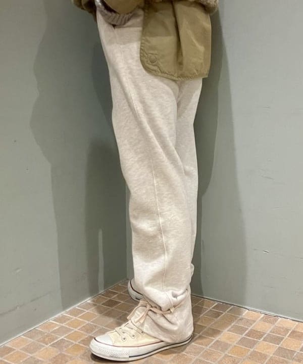 小原 もこさんの「BEAMS WOMEN｜ジャガード ボア プルオーバー」を使ったコーディネート