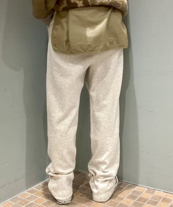 小原 もこさんの「BEAMS WOMEN｜ジャガード ボア プルオーバー」を使ったコーディネート