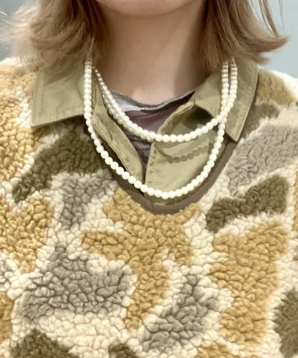 小原 もこさんの「BEAMS WOMEN｜ジャガード ボア プルオーバー」を使ったコーディネート