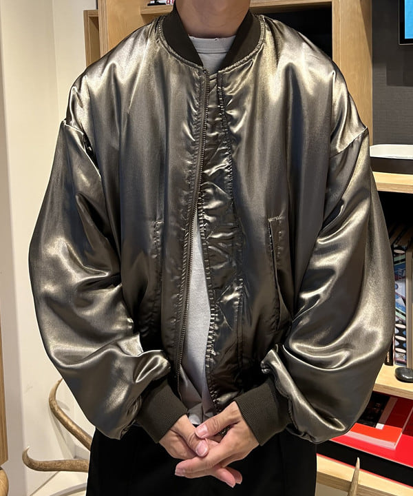 照田 拓史さんの「BEAMS WOMEN｜レイヤード ダメージ Tシャツ」を使ったコーディネート