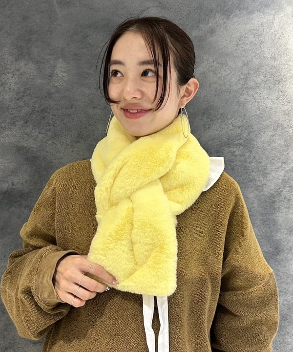 ササキさんの「BEAMS WOMEN｜フリルカラー リボン ブラウス」を使ったコーディネート