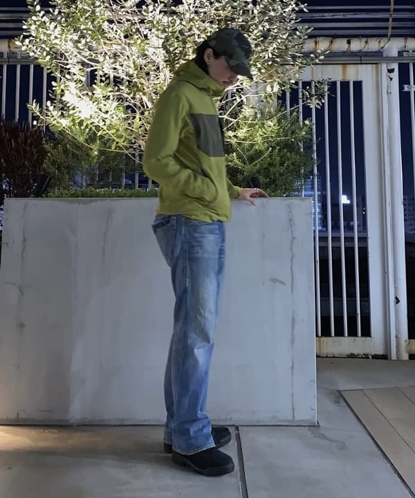 植木 竜也さんの「BEAMS WOMEN｜【EXCLUSIVE】ARC&rsquo;TERYX / Gamma MX Hoody M」を使ったコーディネート