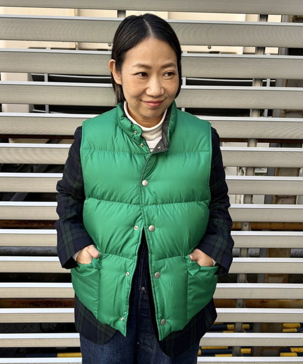 つぼさんの「BEAMS WOMEN｜リバーシブル ダウン ベスト」を使ったコーディネート