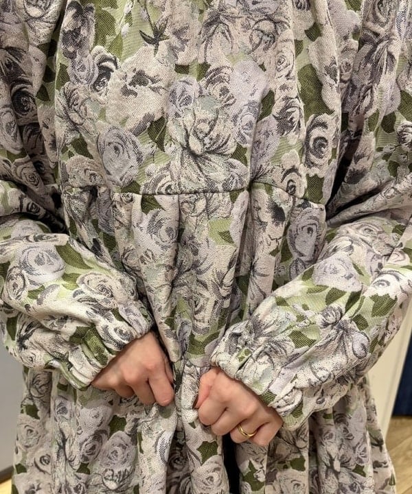 ちりこさんの「BEAMS WOMEN｜ベロア ワイド スウェット パンツ」を使ったコーディネート