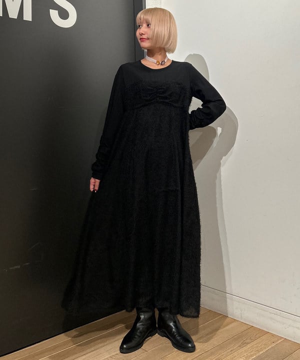 佐藤 亜美さんの「BEAMS WOMEN｜フリンジ フレア ワンピース」を使ったコーディネート