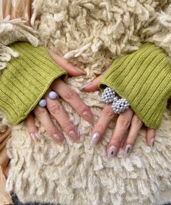 カタヤマ アヤさんの「BEAMS WOMEN｜ミックス ループ編み ニット ジャケット」を使ったコーディネート