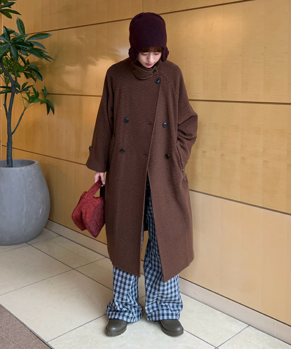 Hazukiさんの「BEAMS WOMEN｜【別注】Casselini / フラワー ニット帽」を使ったコーディネート