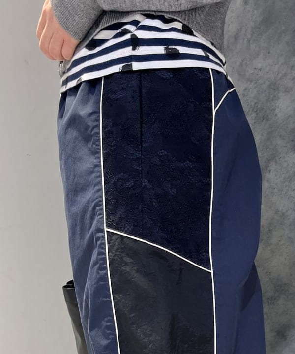 星野 真依さんの「BEAMS WOMEN｜レース キリカエ トラックパンツ」を使ったコーディネート