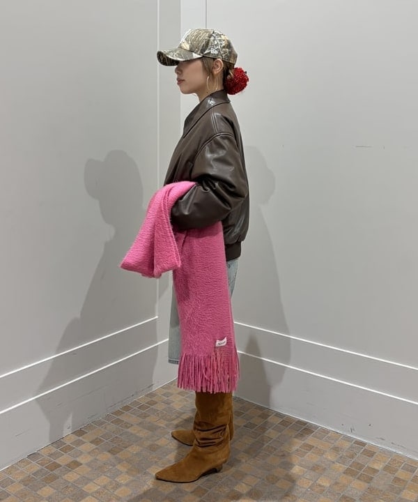 まゆちゃんさんの「BEAMS WOMEN｜フェイクレザー ナカワタボマー ブルゾン」を使ったコーディネート