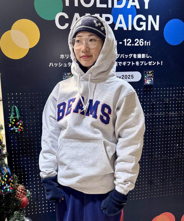 みりさんの「BEAMS ベーシック フーディ」を使ったコーディネート