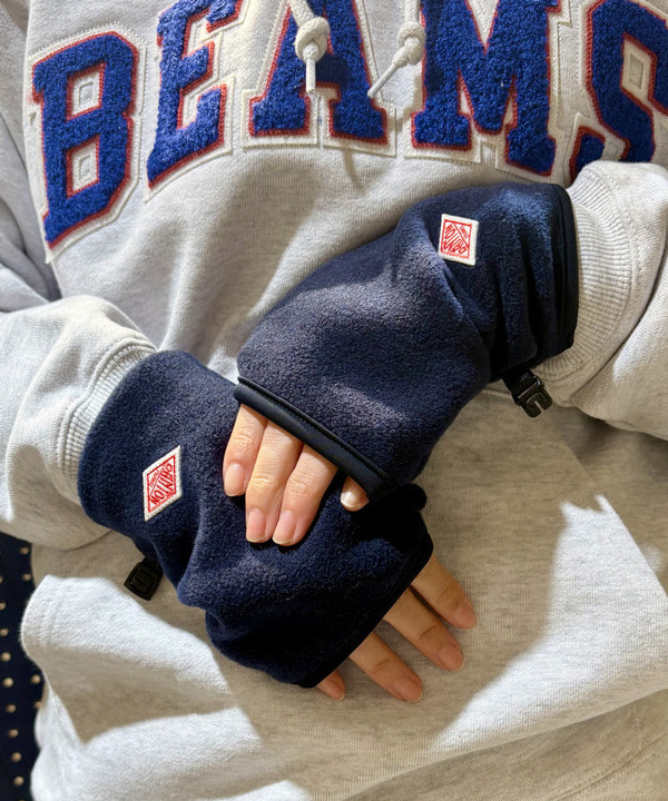 みりさんの「BEAMS ベーシック フーディ」を使ったコーディネート