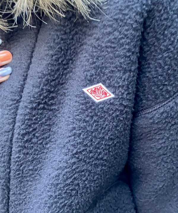 むりょさんの「BEAMS WOMEN｜DANTON / DOUBLE FACE BOA STAND COLLAR CARDIGAN」を使ったコーディネート