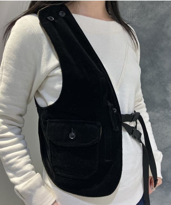 にしだてさんの「BEAMS WOMEN｜【別注】ENGINEERED GARMENTS / ワンショルダー ベスト」を使ったコーディネート