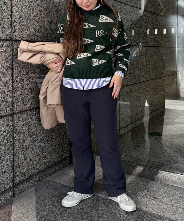 サイトウ　トモミさんの「BEAMS WOMEN｜コットン ポリエステル シャンブレー ステンカラー コート」を使ったコーディネート