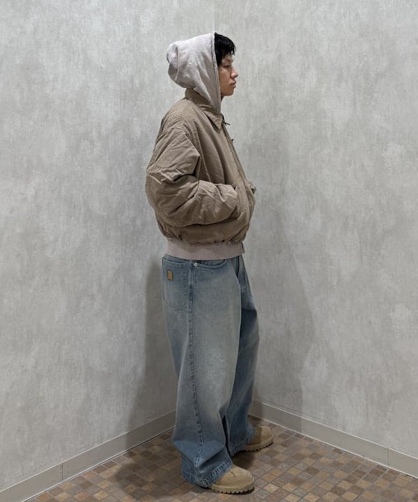 配島 孝明さんの「BEAMS WOMEN｜ワイドショートフィット フェード ダック ダウンジャケット」を使ったコーディネート