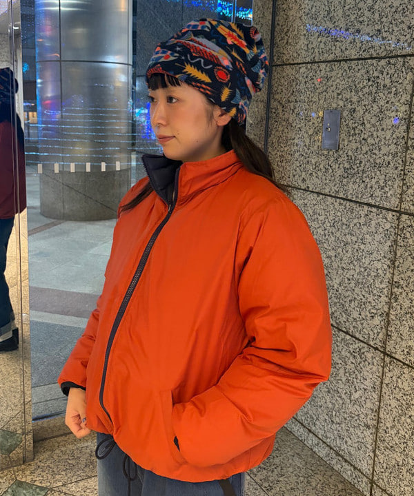 ばるたんさんの「BEAMS WOMEN｜リバーシブル ダウン ジャケット」を使ったコーディネート