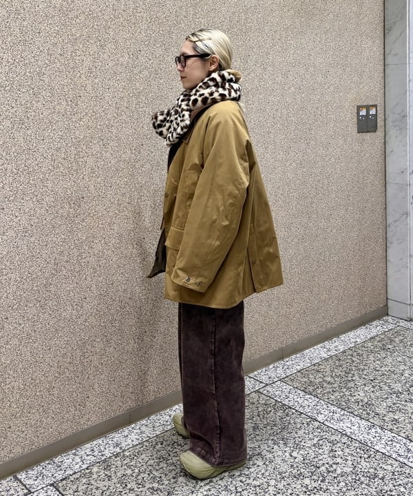 YABUさんの「BEAMS WOMEN｜【別注】Barbour / BEDALE ジャケット」を使ったコーディネート