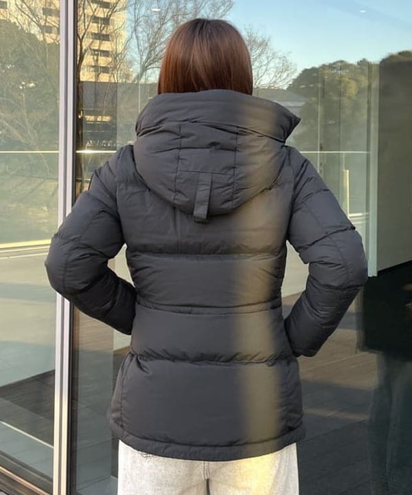 松本 佳菜子さんの「BEAMS WOMEN｜モールフェード ジップ カーディガン」を使ったコーディネート