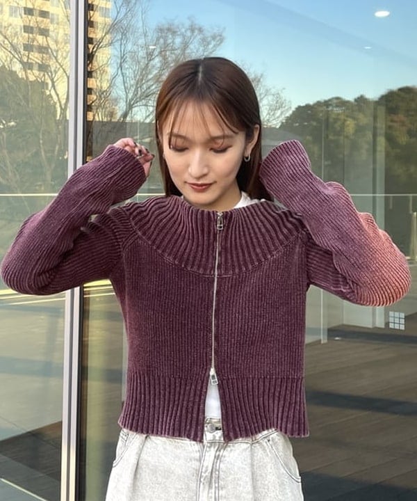 松本 佳菜子さんの「BEAMS WOMEN｜モールフェード ジップ カーディガン」を使ったコーディネート