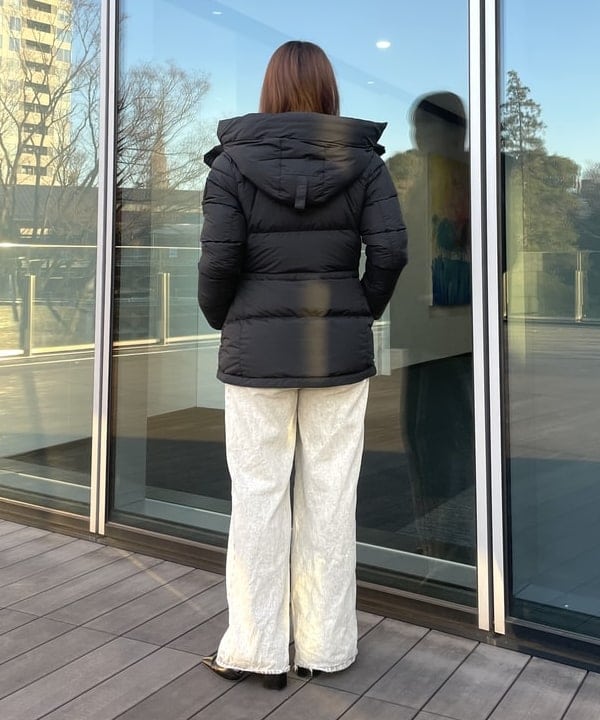 松本 佳菜子さんの「BEAMS WOMEN｜モールフェード ジップ カーディガン」を使ったコーディネート