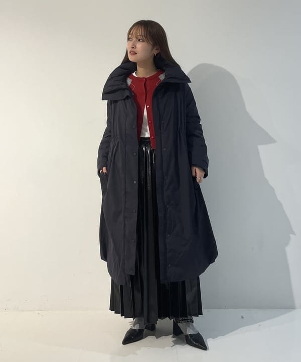 松本 佳菜子さんの「BEAMS WOMEN｜メタリックプリーツスカート」を使ったコーディネート