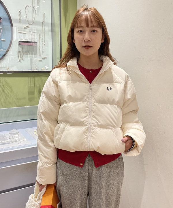 大木さんの「BEAMS WOMEN｜12ゲージ BB エンブロイダリー カーディガン」を使ったコーディネート