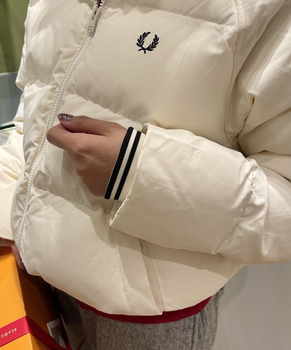 大木さんの「BEAMS WOMEN｜12ゲージ BB エンブロイダリー カーディガン」を使ったコーディネート